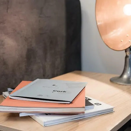 Апартаменты Sobri Cork House - Sustainable Loft Порту